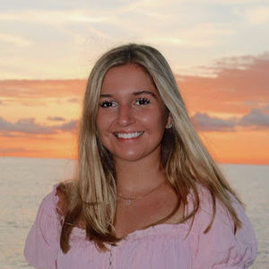 Meet your Posher, Corinne